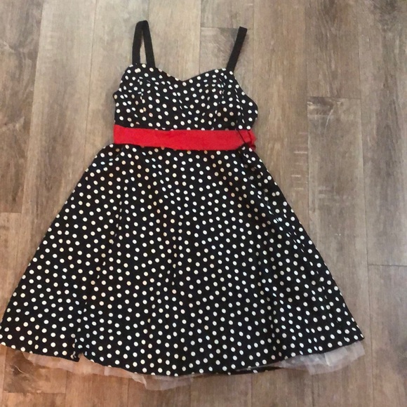 Dresses & Skirts - Retro-style Polkadot Pin-up dress Size Large / 10